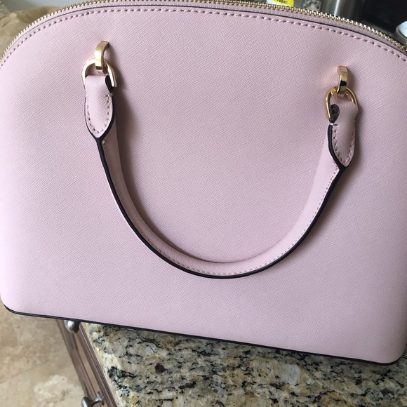 Brand new pink bag. Micheal Kors. Pictures attached - Picture 2 of 7
